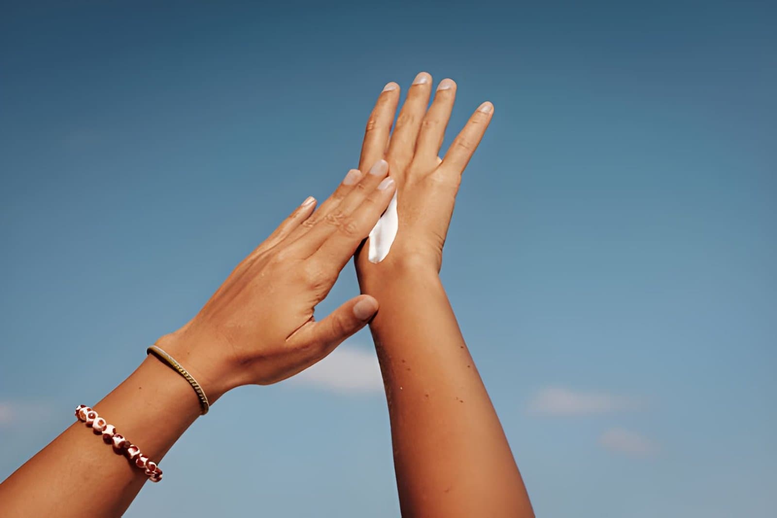 Do You Really Need a Moisturiser in Summer?