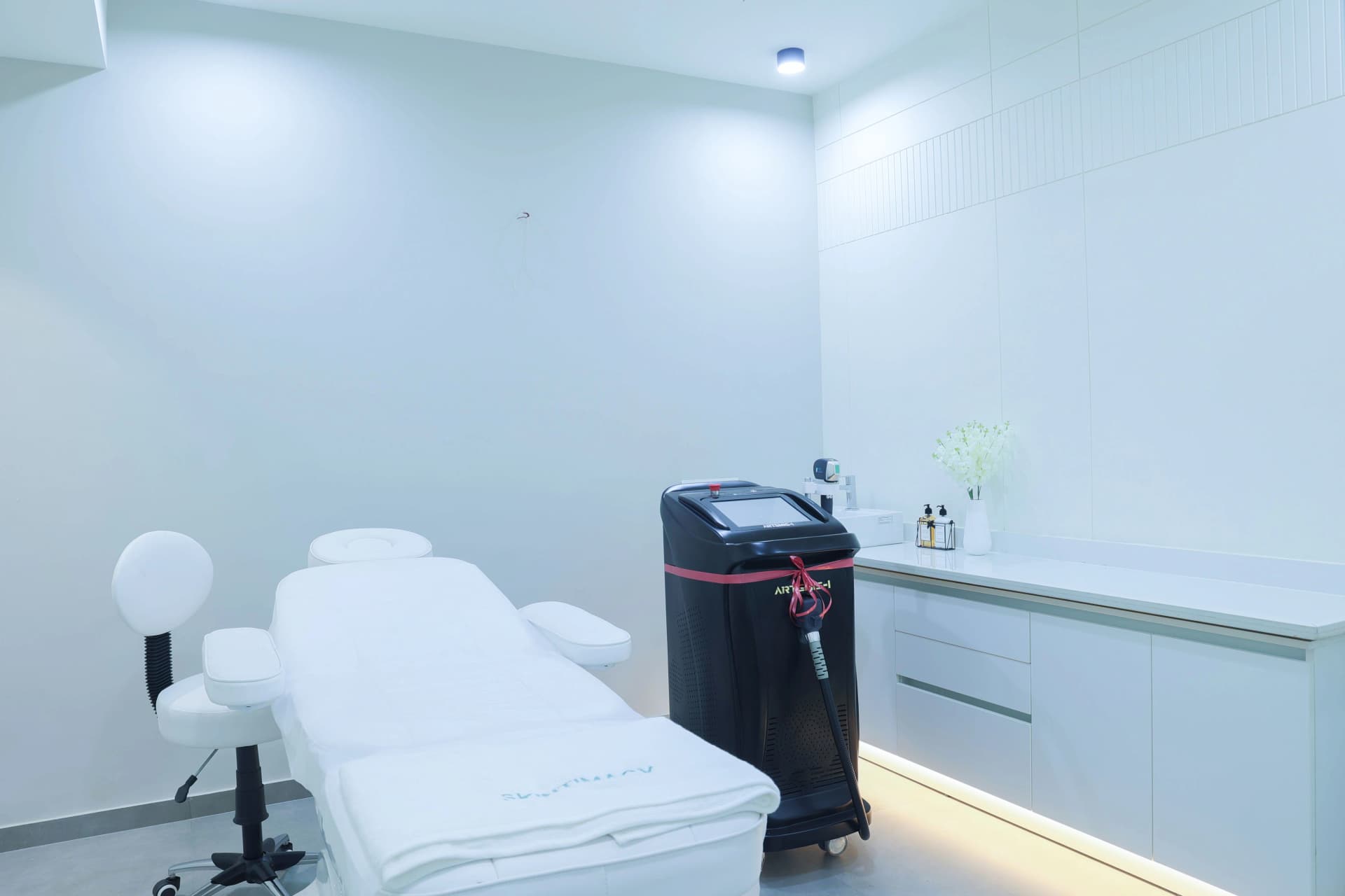 Skintimacy clinic detail 1